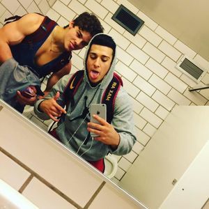 Meet your Posher, Jonathan